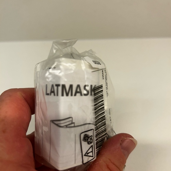 IKEA Latmask Door Clips. Set of 2 in package. Brand New. - Picture 2 of 2